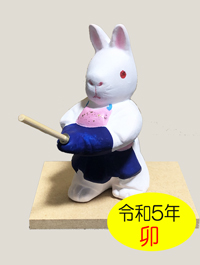 E003-002干支・卯（うさぎ）　剣道人形（白）【博多人形】